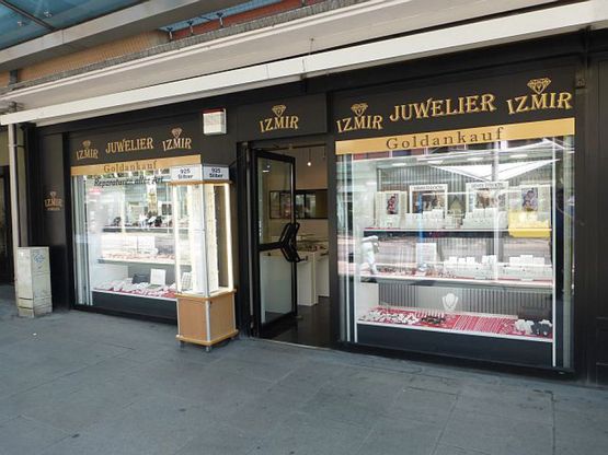 Izmir Juwelier Bremerhaven Auswahl Schaufenster